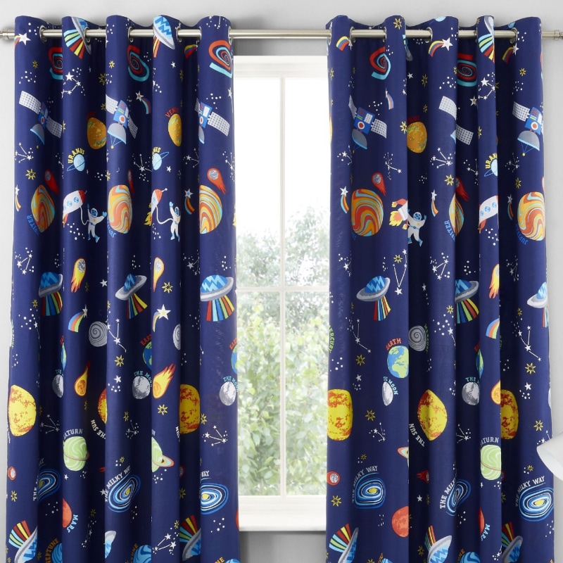 Curtains & blinds