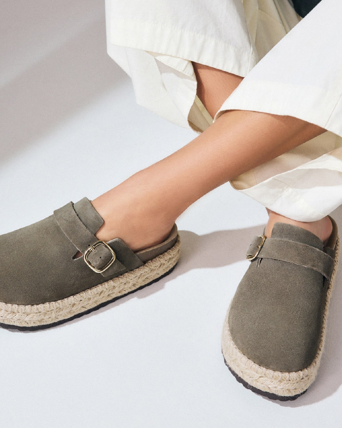 Summer Footwear Hero 8-min