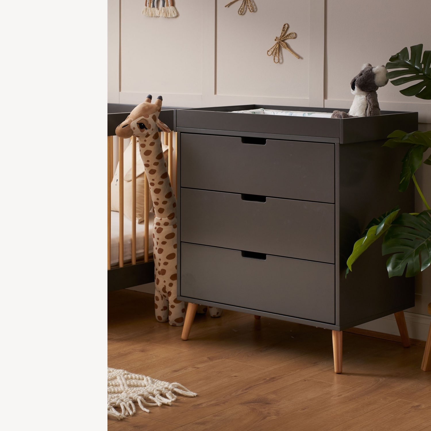 Shop Dressers & Consoles