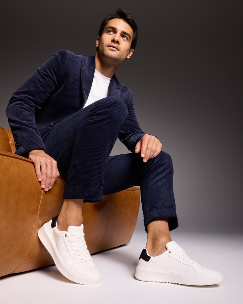 Skechers