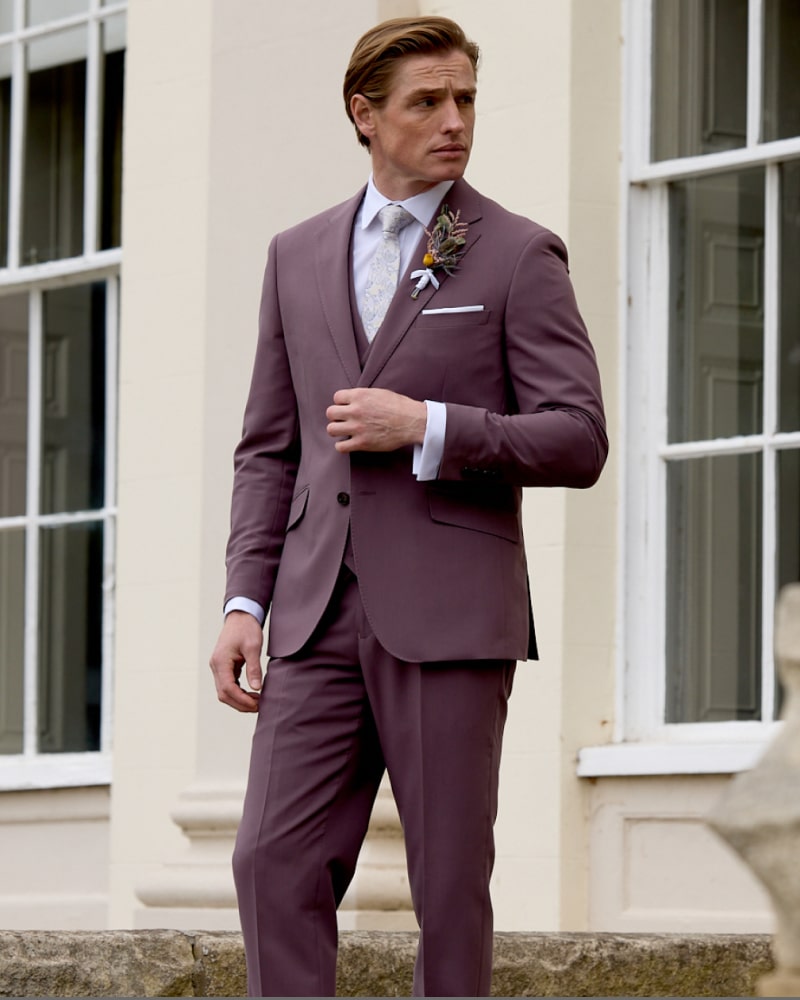SKOPES: MODERN TAILORING WITH TIMELESS APPEAL