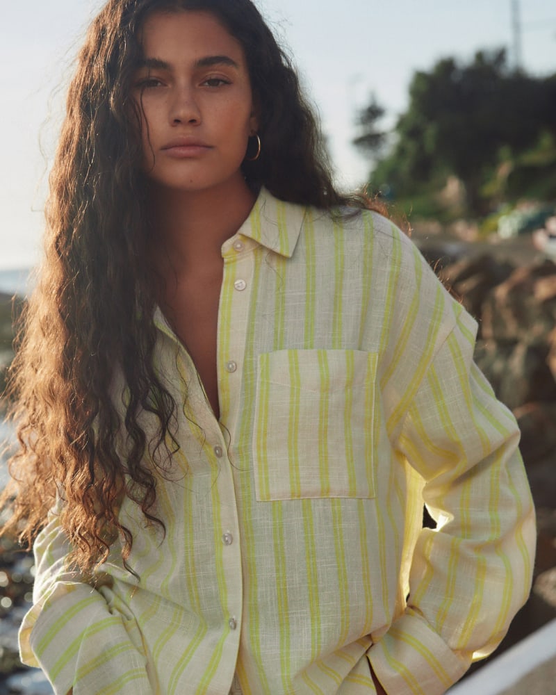 TRENDING: WOMEN'S STRIPES