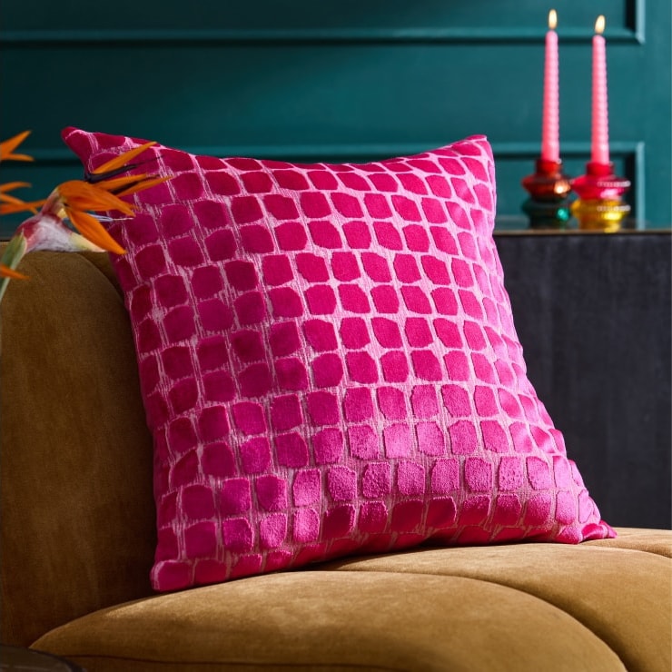HOT PINK