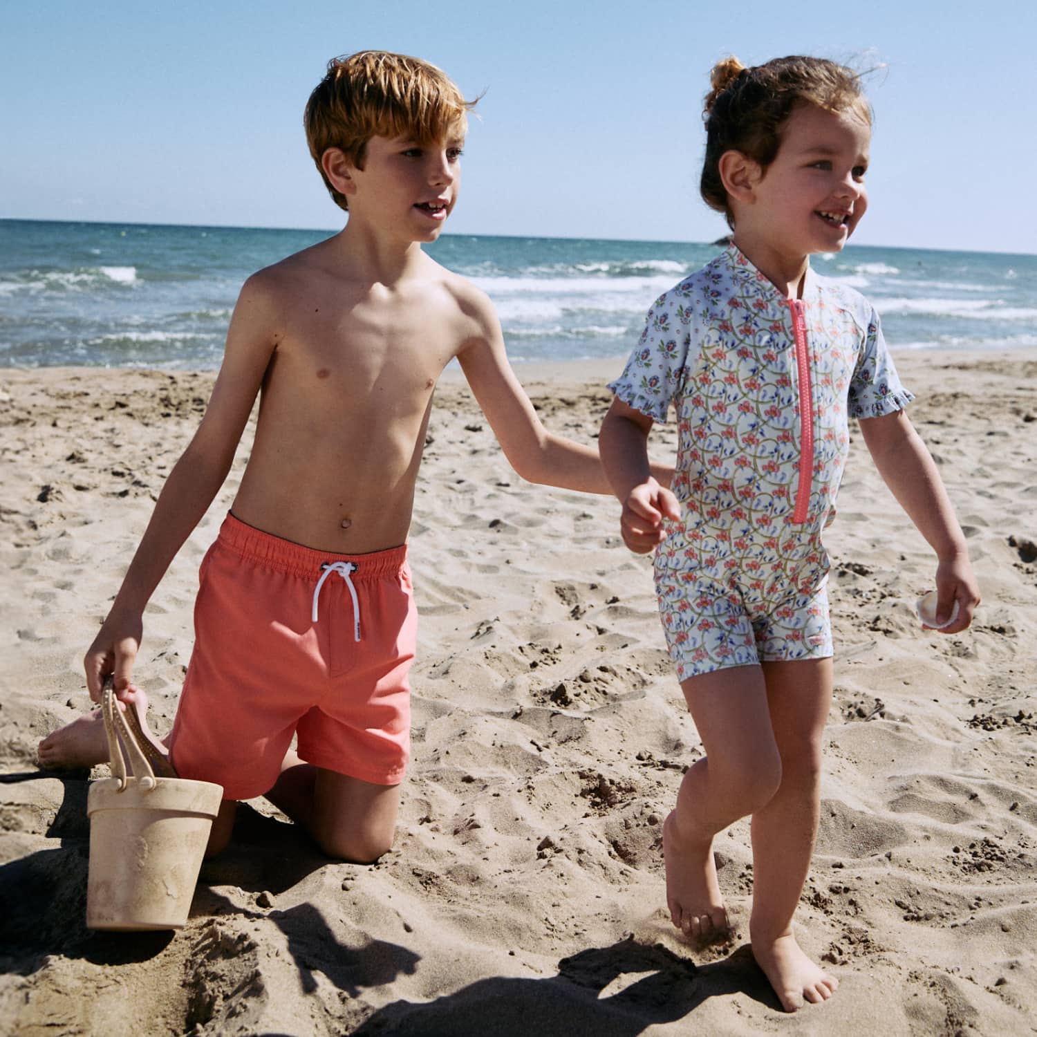 KIDS' HOLIDAY SHOP