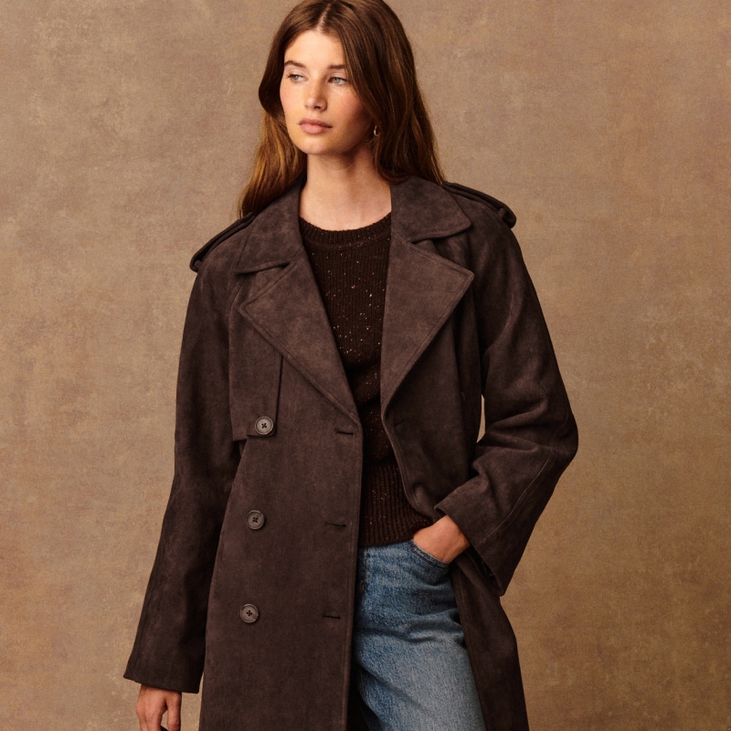 CHOCOLATE BROWN