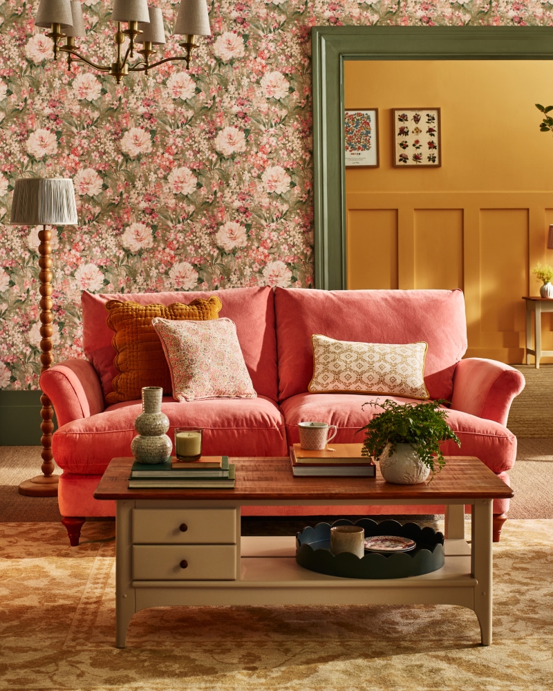 LAURA ASHLEY