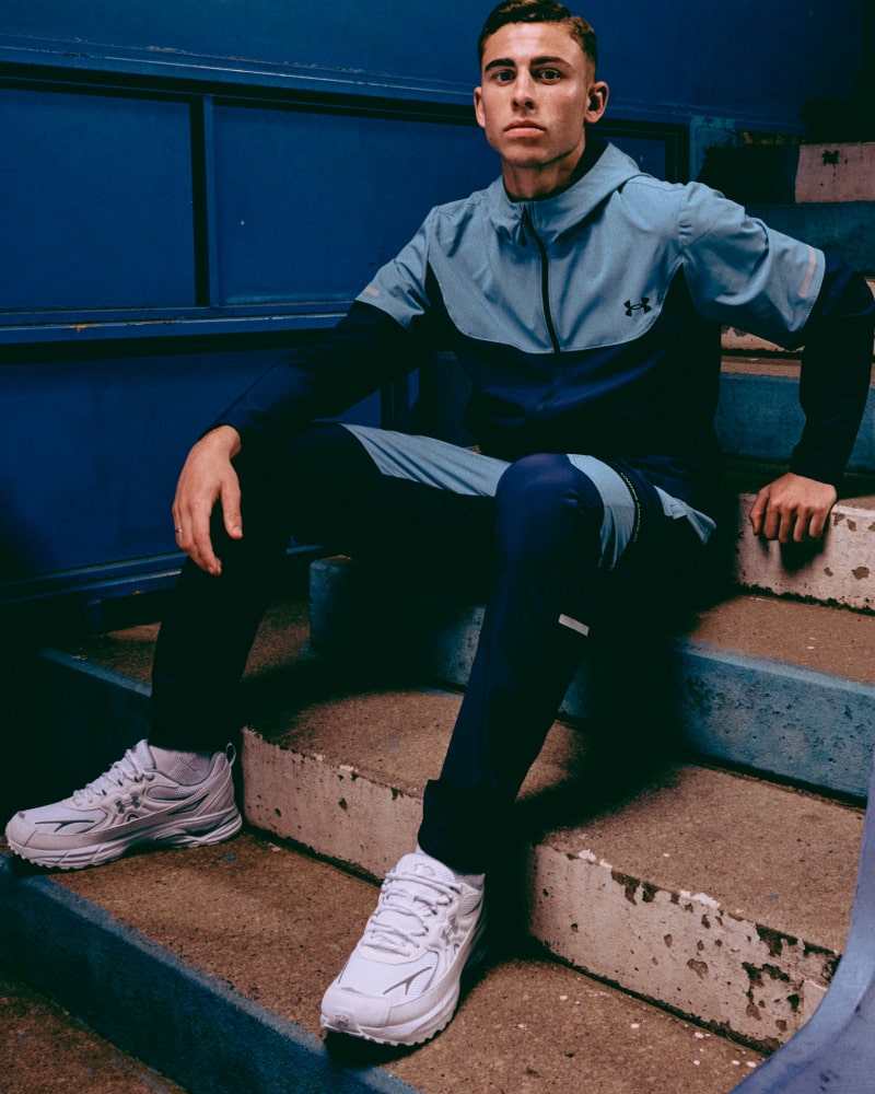 UNDER ARMOUR