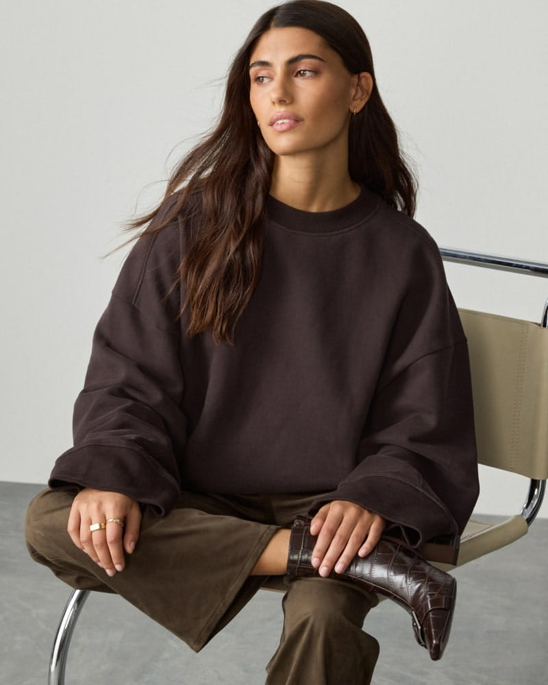 CHOCOLATE BROWN