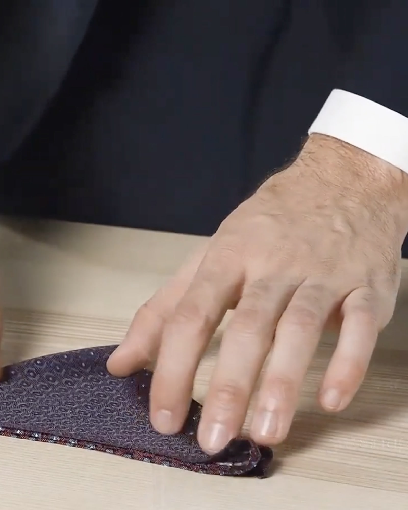 How to fold a pocket square