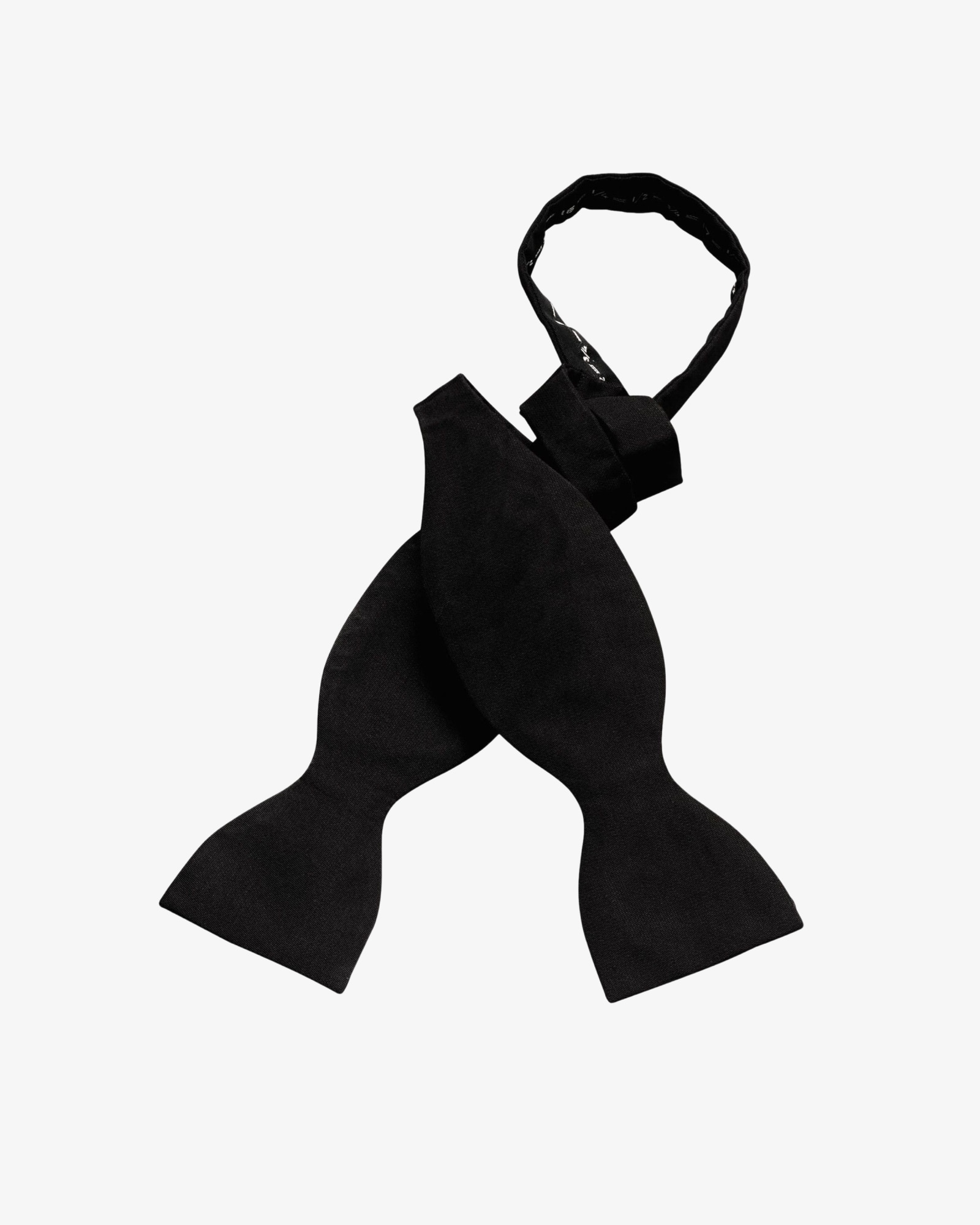 Charles Tyrwhitt Barathea Self-Tie Silk Bow Tie