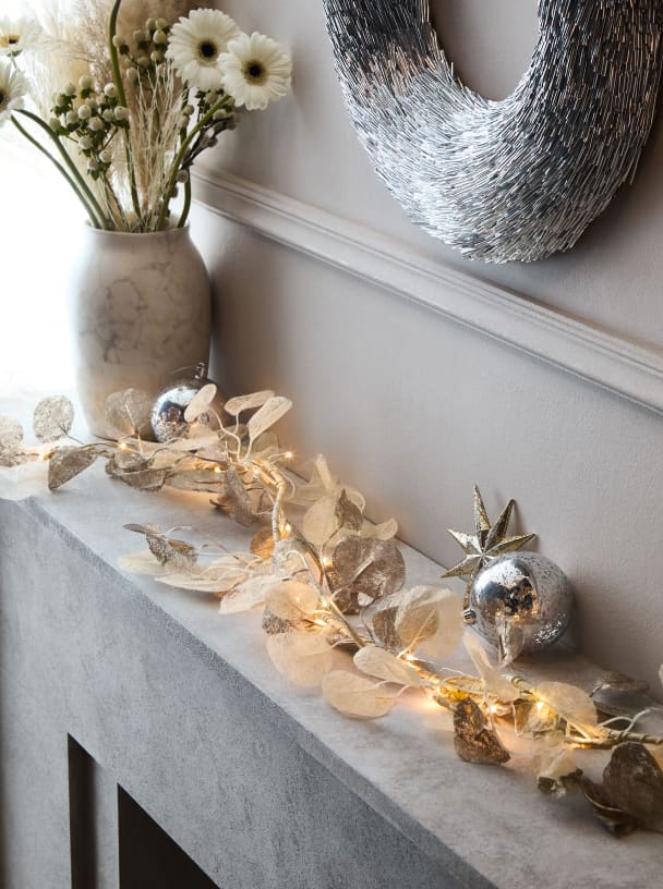 Neutral Chirstmas onerror=