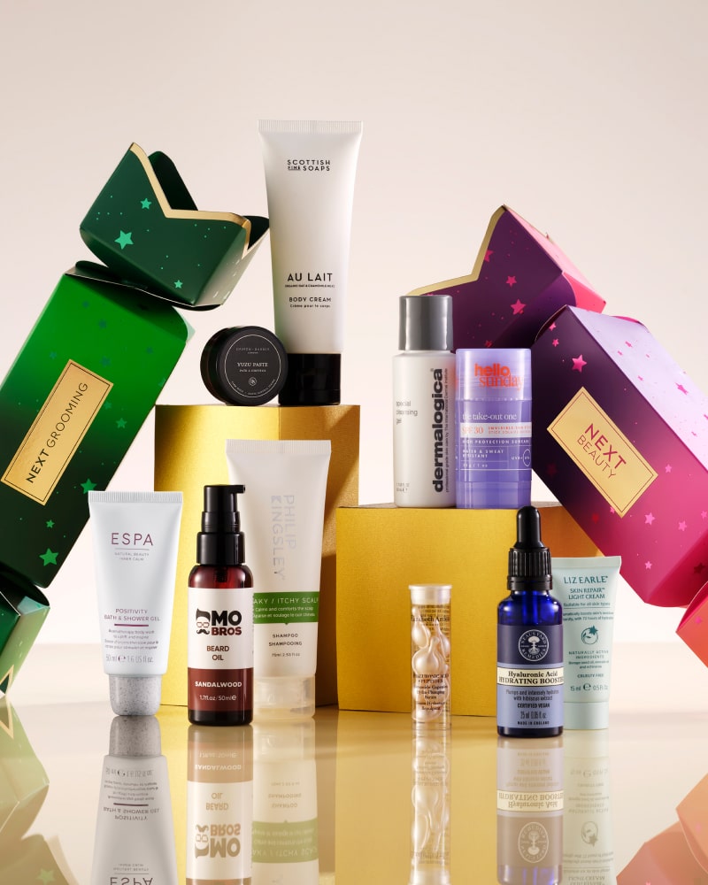 BEAUTY BOXES & CRACKERS