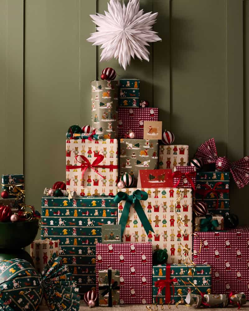 CHRISTMAS CARDS & WRAP