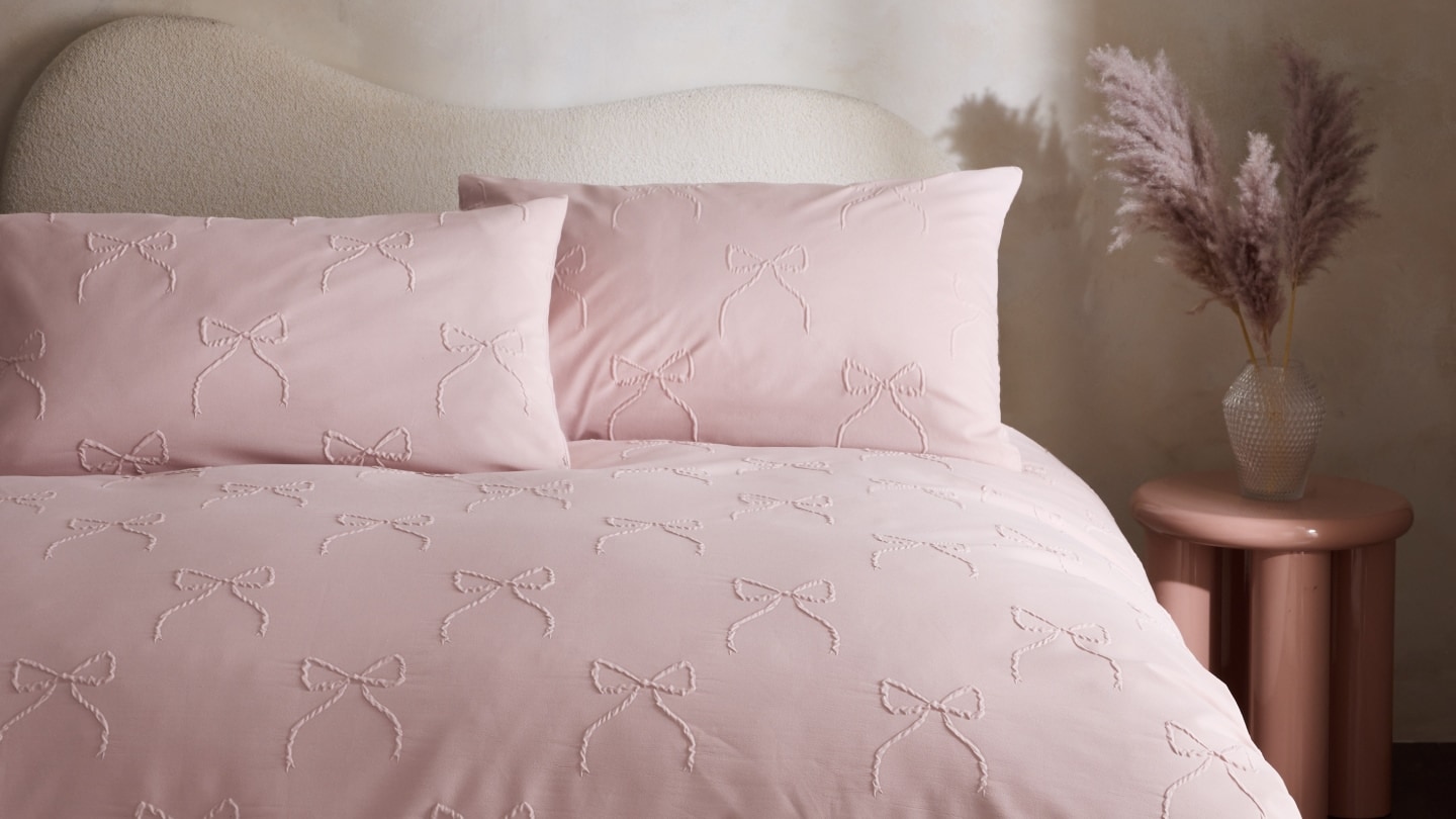 HOME NEW SEASON BEDDING