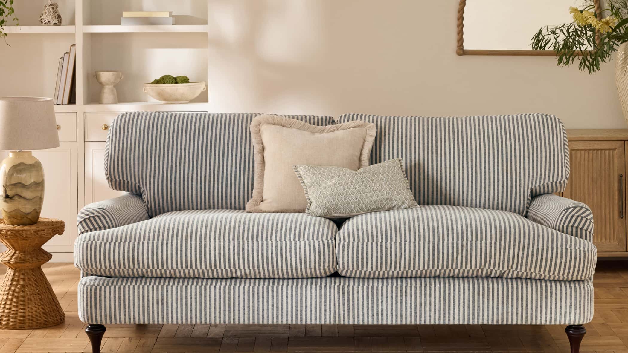 Statement Sofas FOR EVERY SPACE