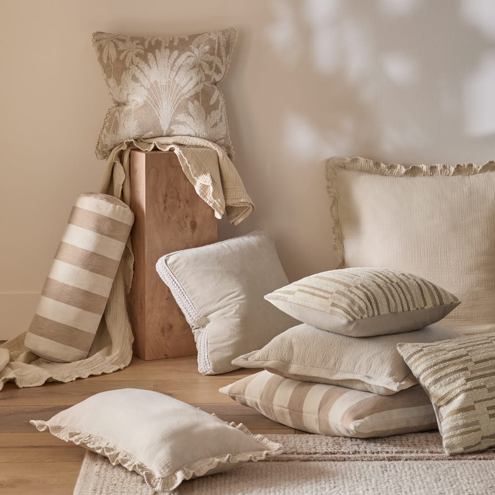 Cushions & Throws