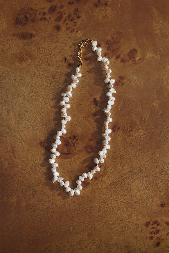 SEASONS_WOMEN_20260423_DTMB_MASONRYTILE8_V01