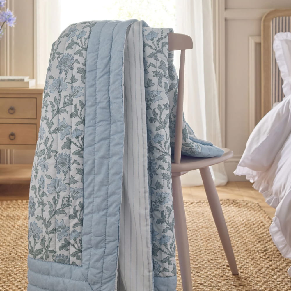 Cushions & Throws