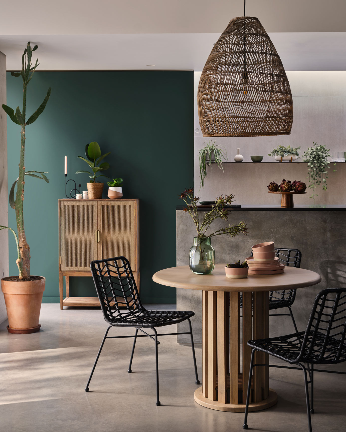 Livingetc_Diningroom1_DT