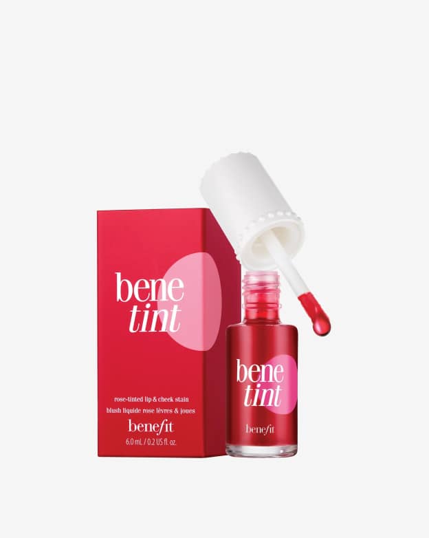 Beauty_Summer_Makeup_Campaign_Edit_Benefit_Blusher_4x5