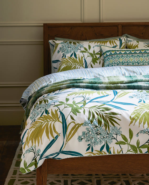 Nina Campbell Cotton Nassau Duvet Cover and Pillowcase Set
