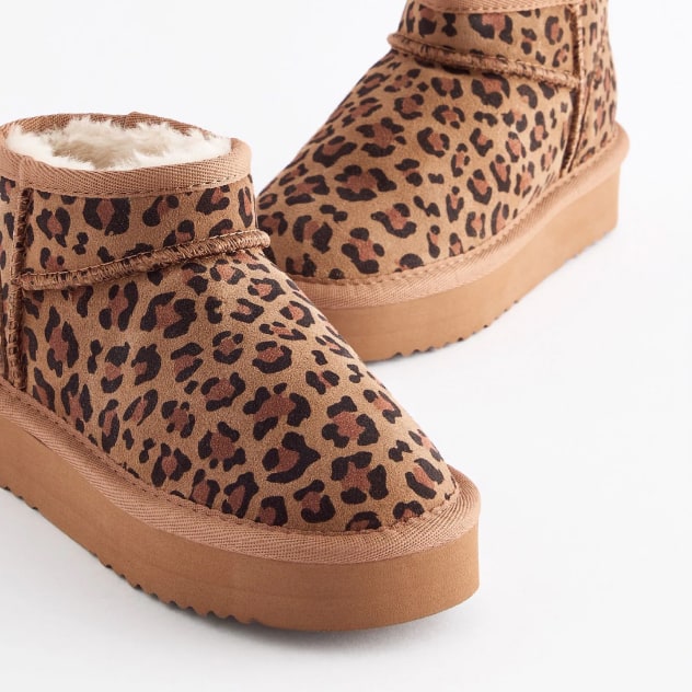 031024_LeopardEdit_1x1_1