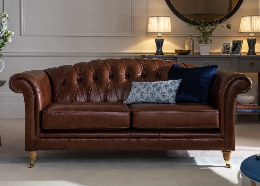 Gloucester Button Back Leather-min