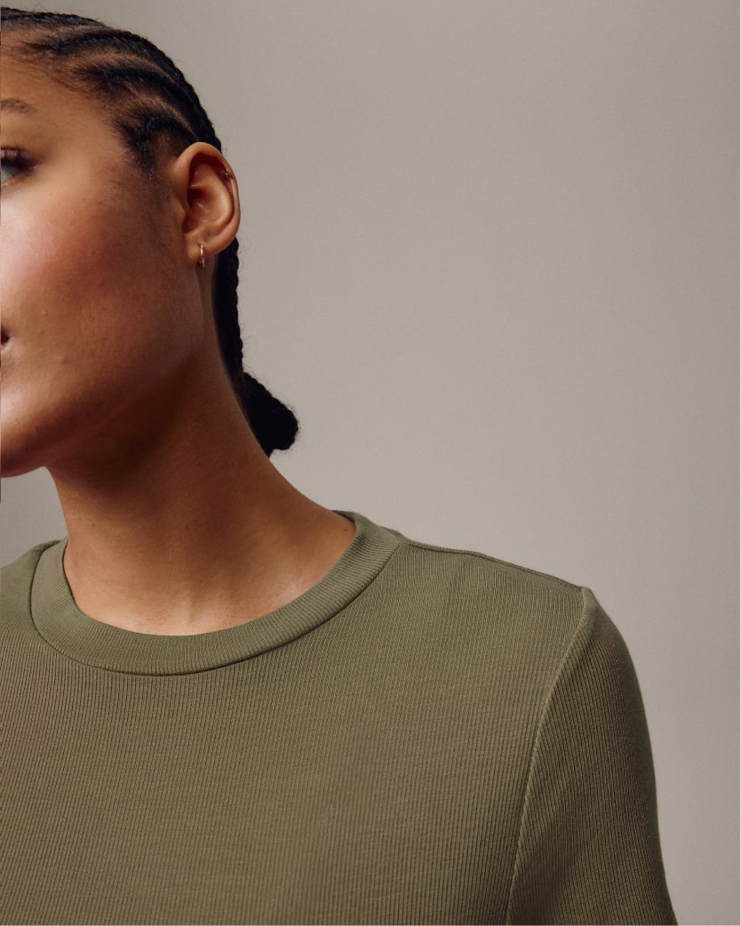 Khaki green short sleeve t-shirt